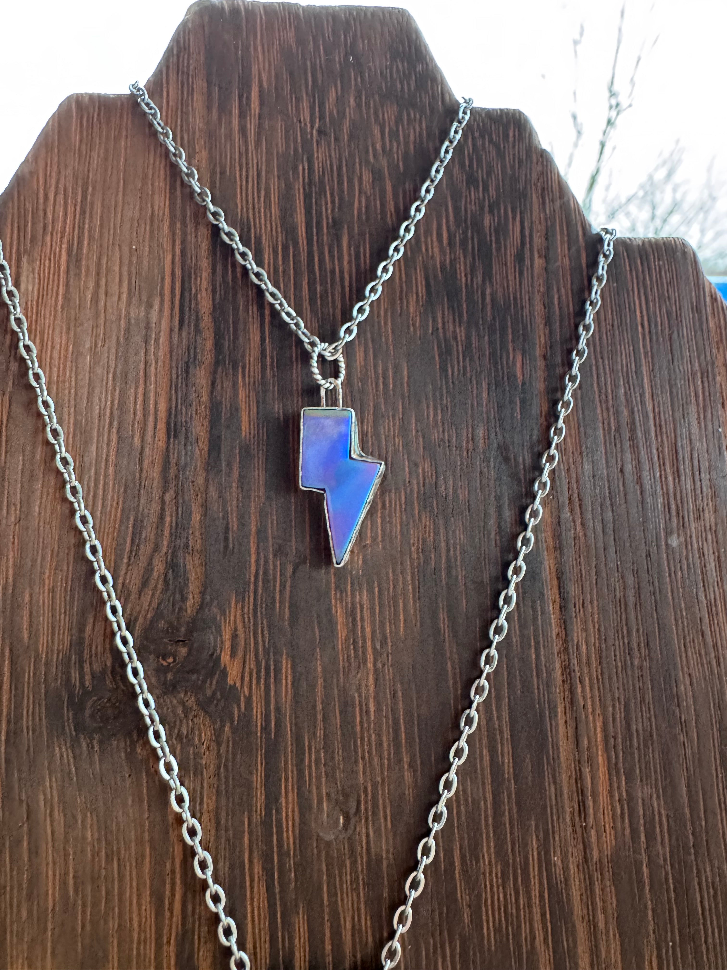 DEAL OF THE DAY! LIGHTNING BOLT NECKLACE